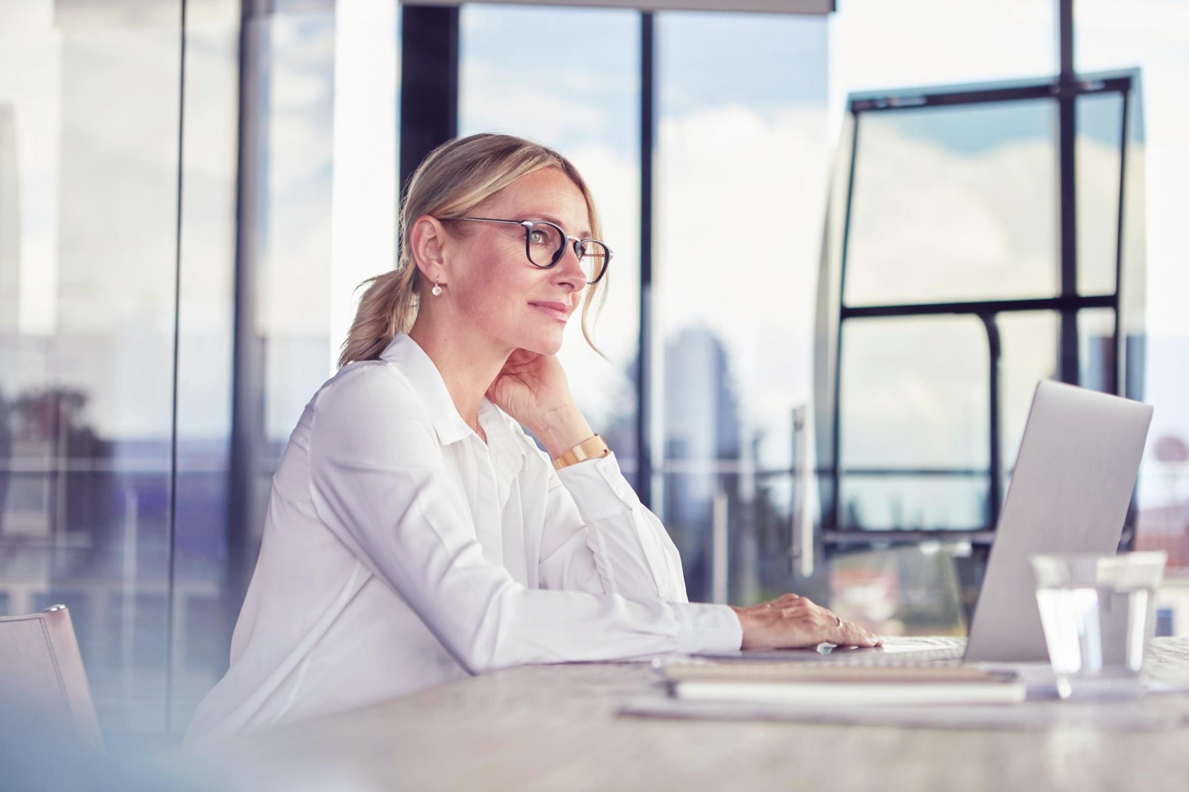 Detaillierte Auswertung von Liquiditätskennzahlen auf modernen Displays